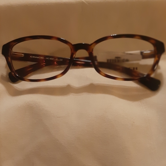 NWT Womens COACH eyeglasses HC6067 - Picture 2 of 8